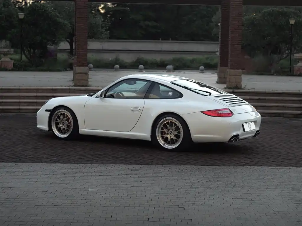 Porsche 911 2010 Carrera 3.6L