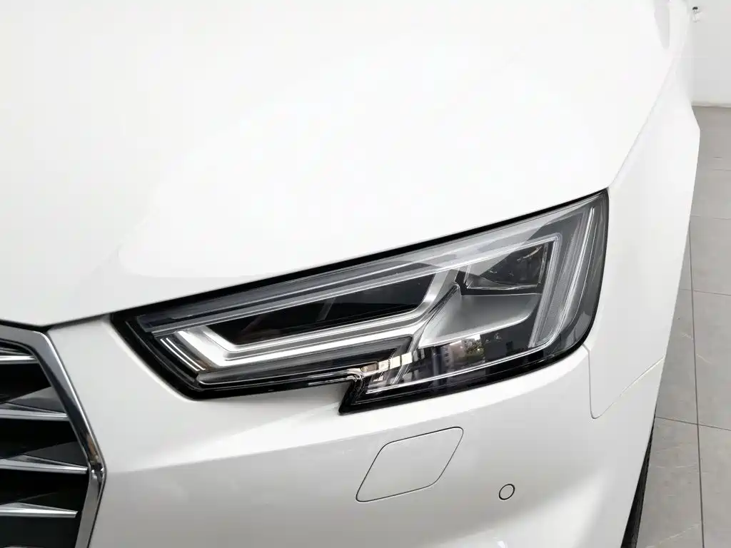 Audi A4L — миниатюра 7