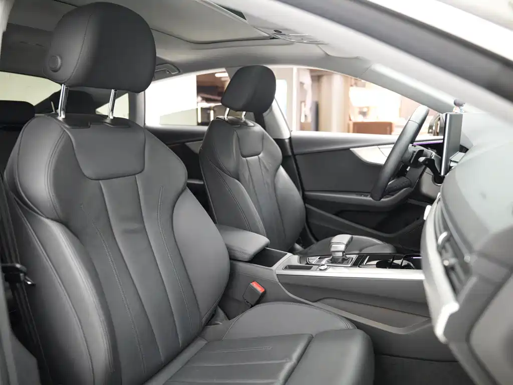 Audi A5 (Import) — миниатюра 12