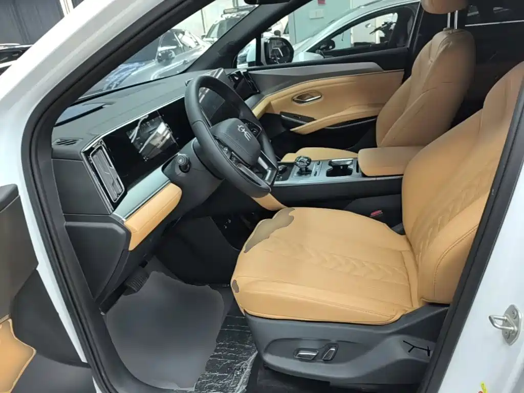 BYD L DM-i — миниатюра 15
