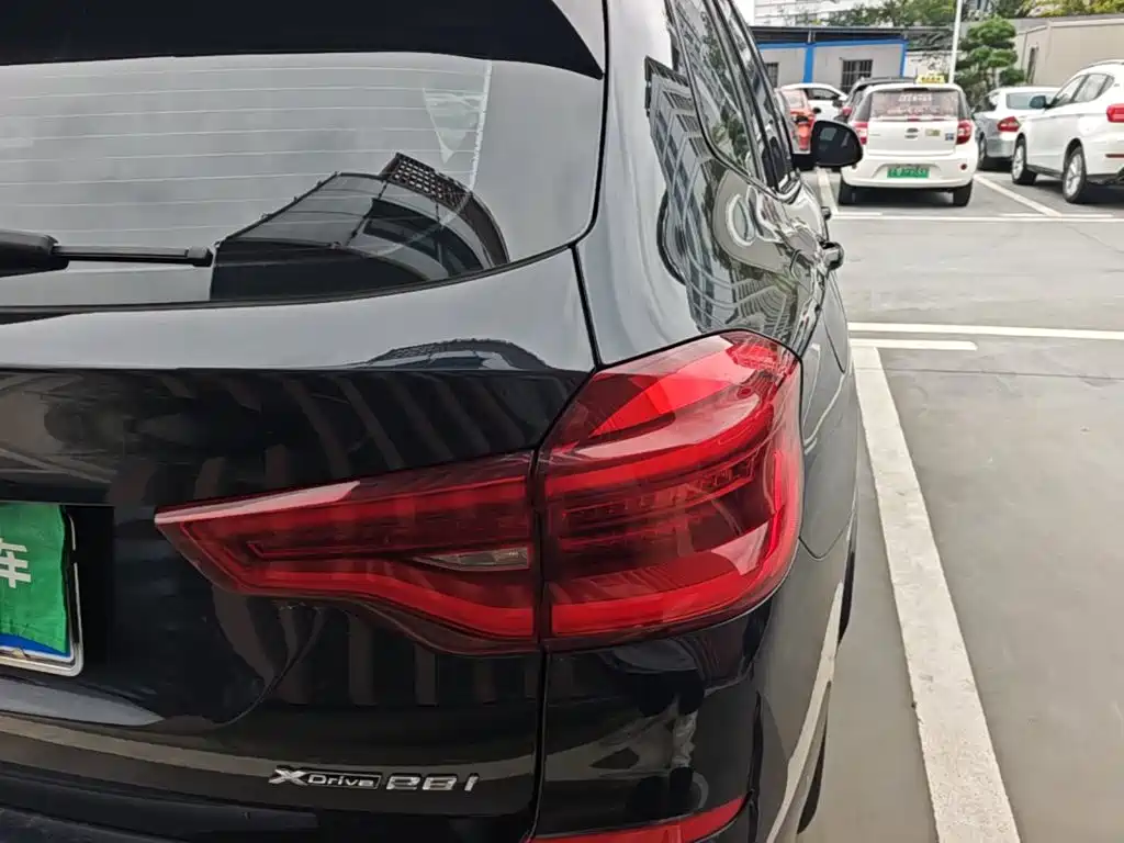 BMW X3 — миниатюра 8
