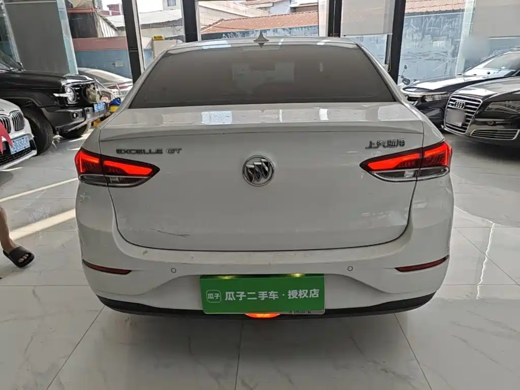Buick Excelle — миниатюра 6