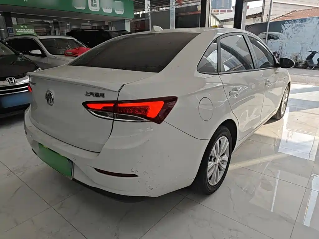 Buick Excelle — миниатюра 7