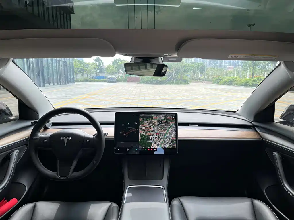 Tesla Model 3 — фотографии объявления, Фото 9