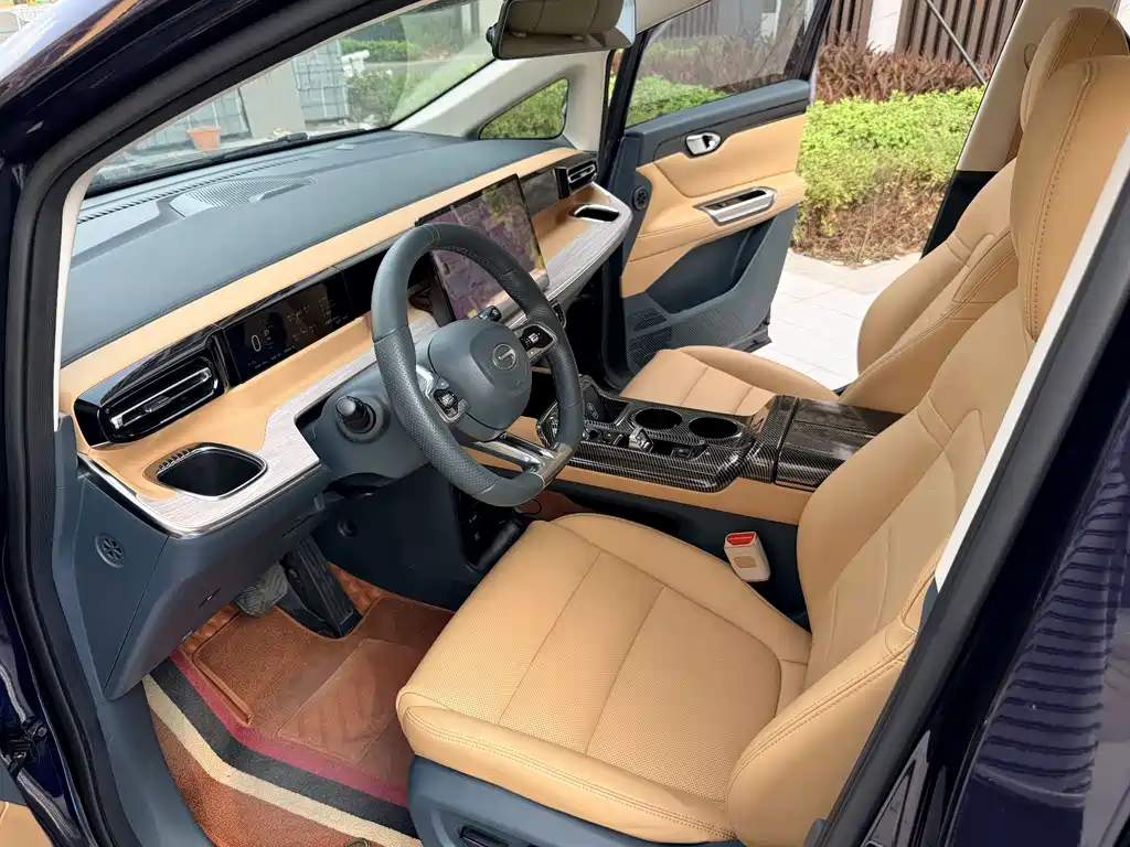 GAC Motor Trumpchi E8 PHEV — миниатюра 8