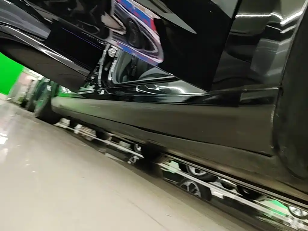 Tesla Model 3 — миниатюра 21