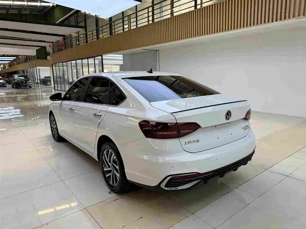 Volkswagen Lavida — миниатюра 7
