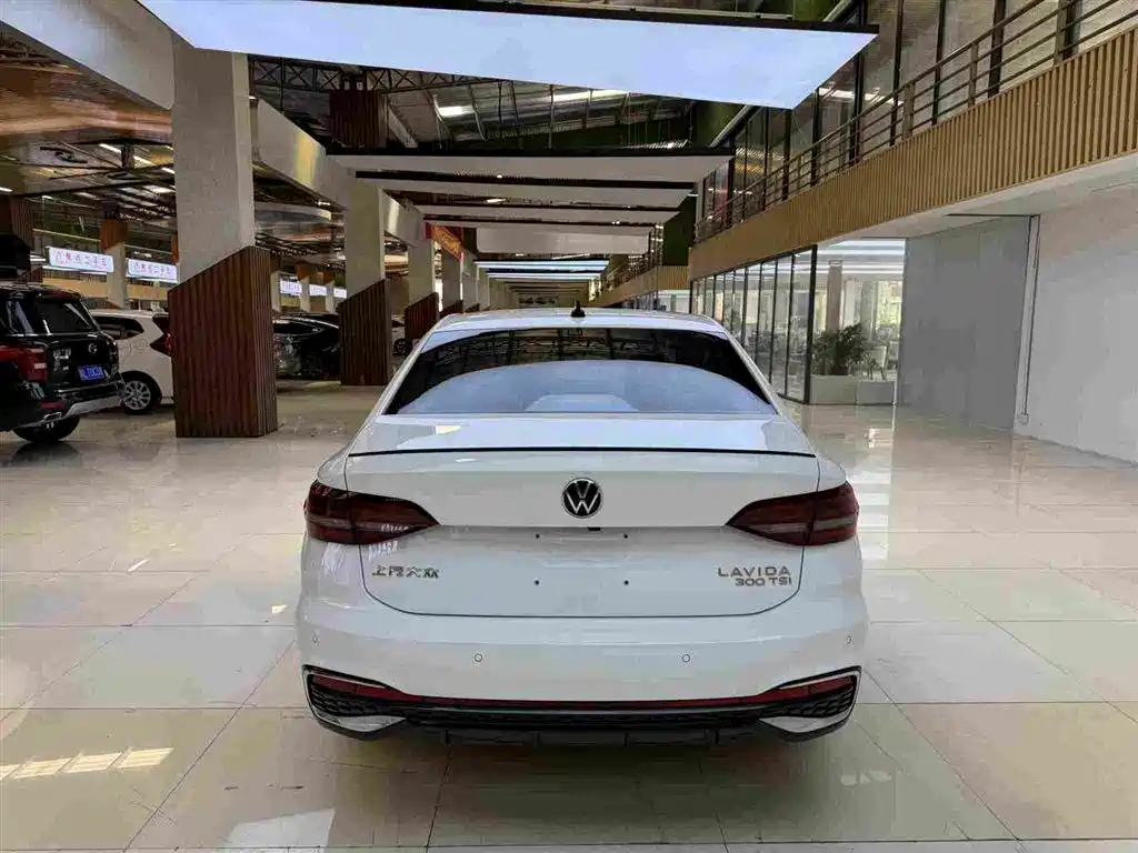 Volkswagen Lavida — миниатюра 8