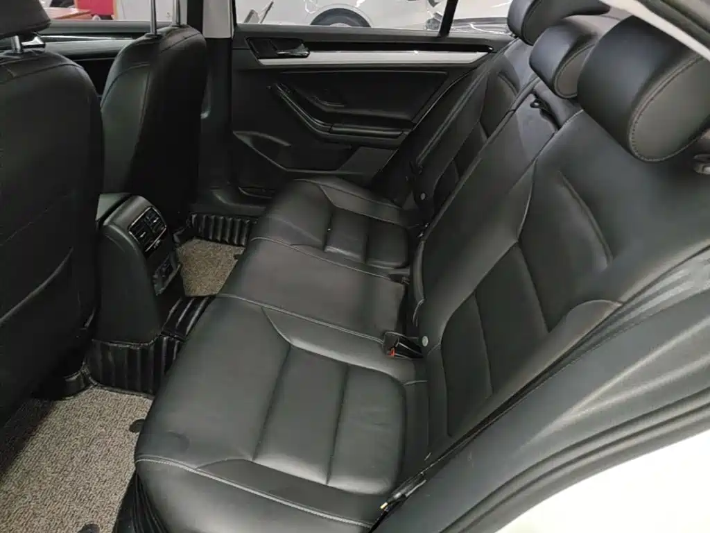 Volkswagen Sagitar — миниатюра 17