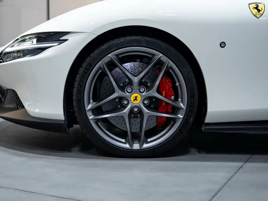 Ferrari Roma — миниатюра 8