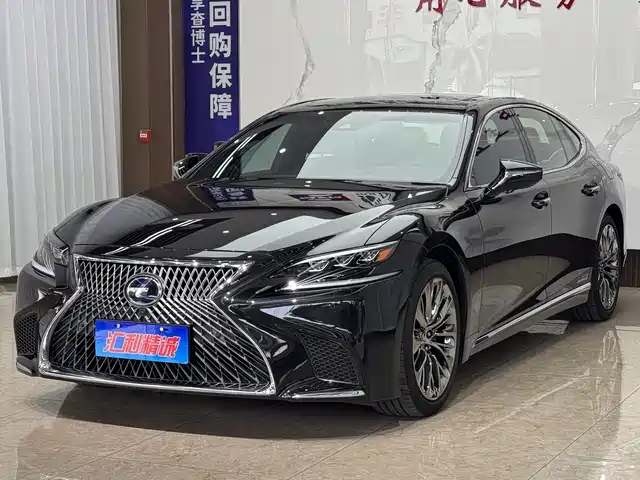 Lexus LS 2020 500h VI — фото 1
