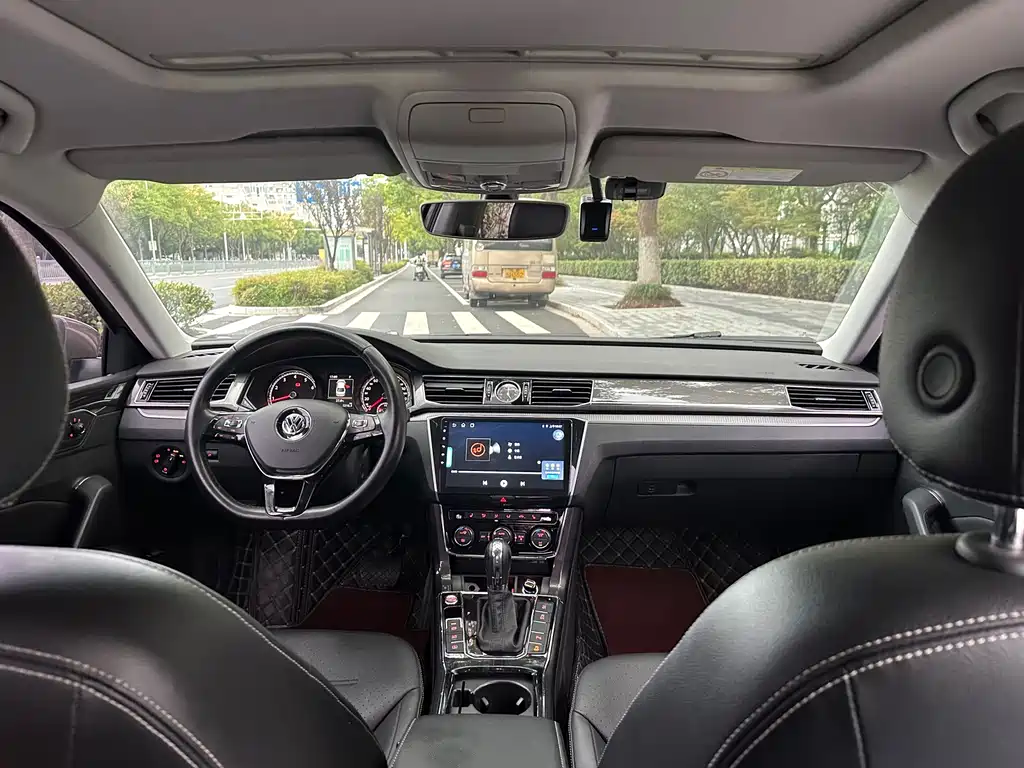 Volkswagen Passat — миниатюра 14