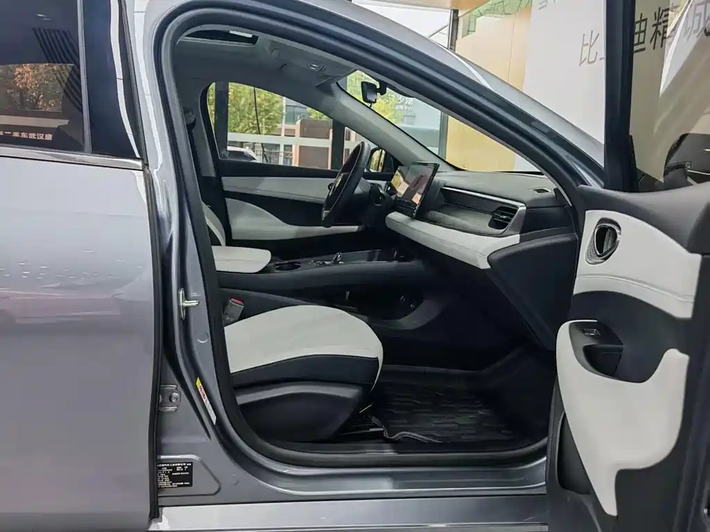 BYD Seal 05 DM-i — миниатюра 12