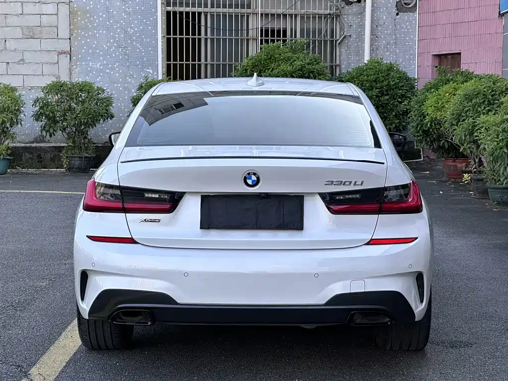 BMW 3 Series — миниатюра 13