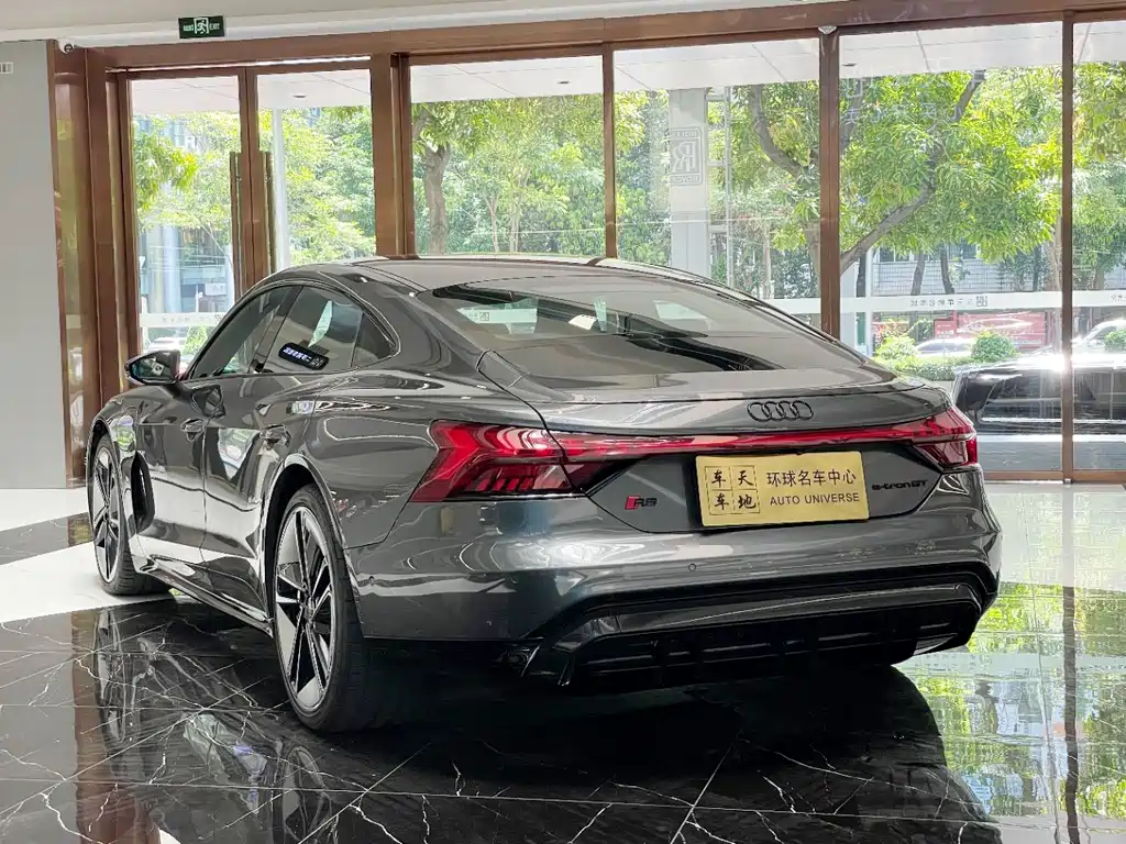 Audi e-tron GT