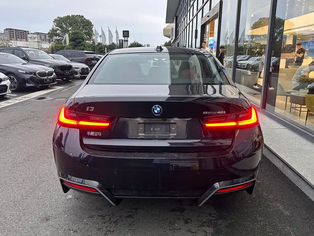 BMW i3 — миниатюра 8