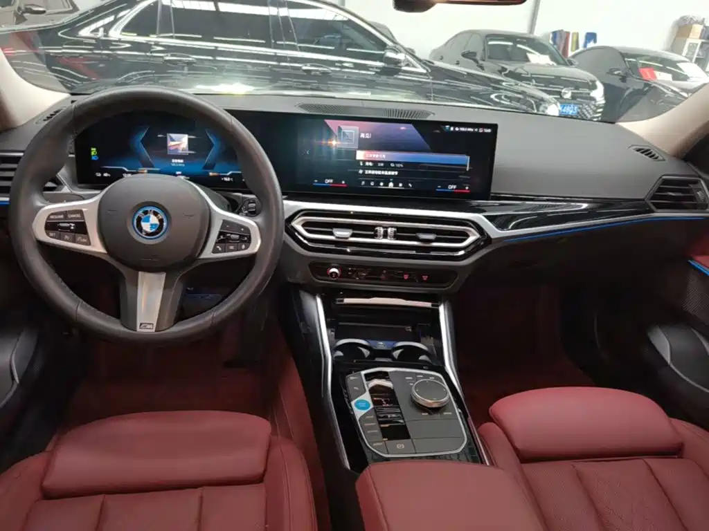 BMW i3 2022 — фото 12
