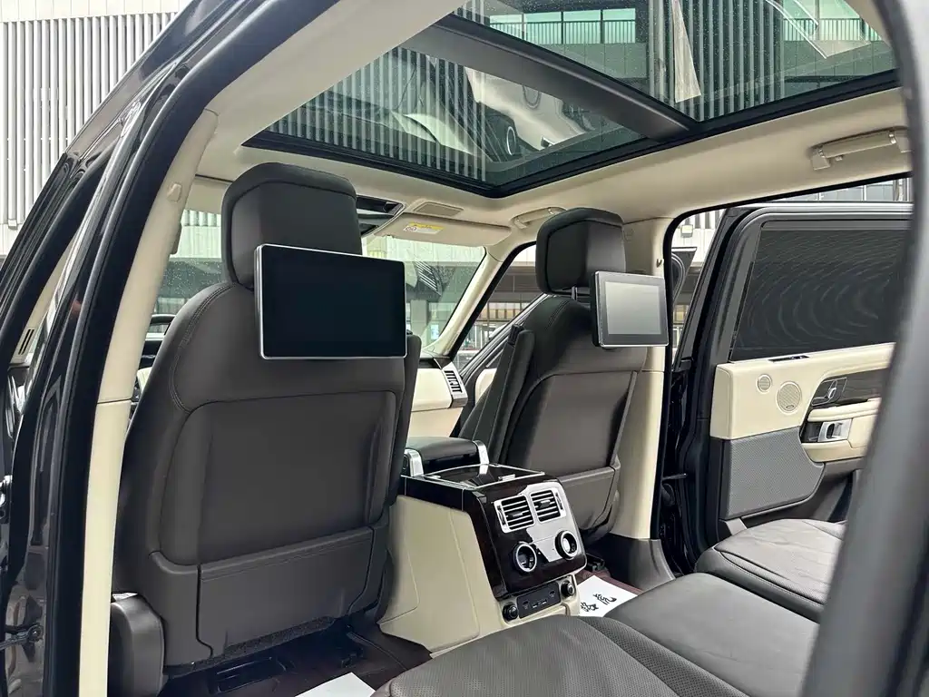Land Rover Range Rover — миниатюра 11