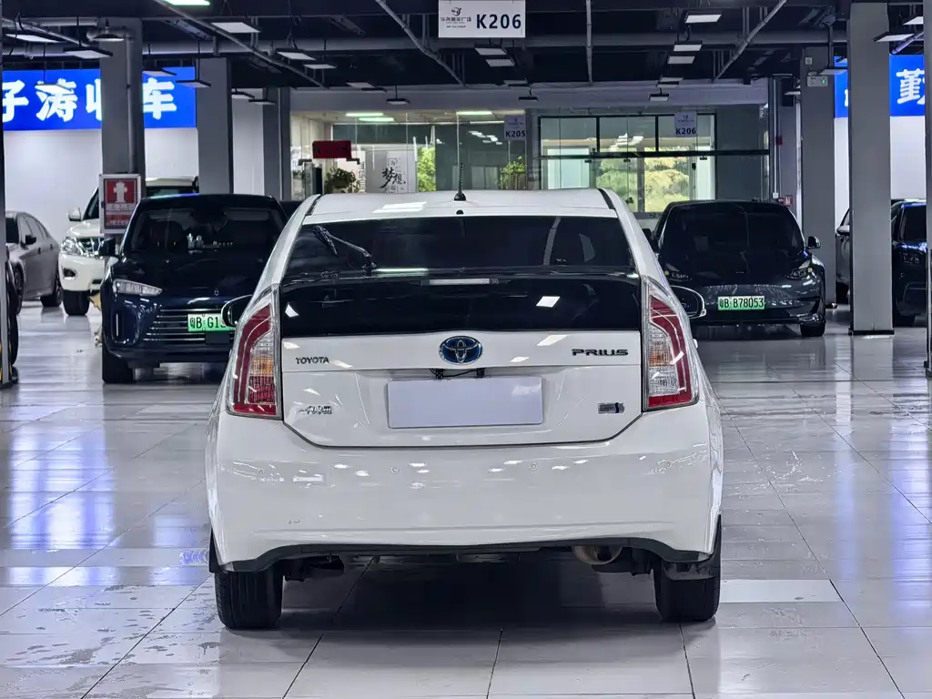 Toyota Prius — миниатюра 13