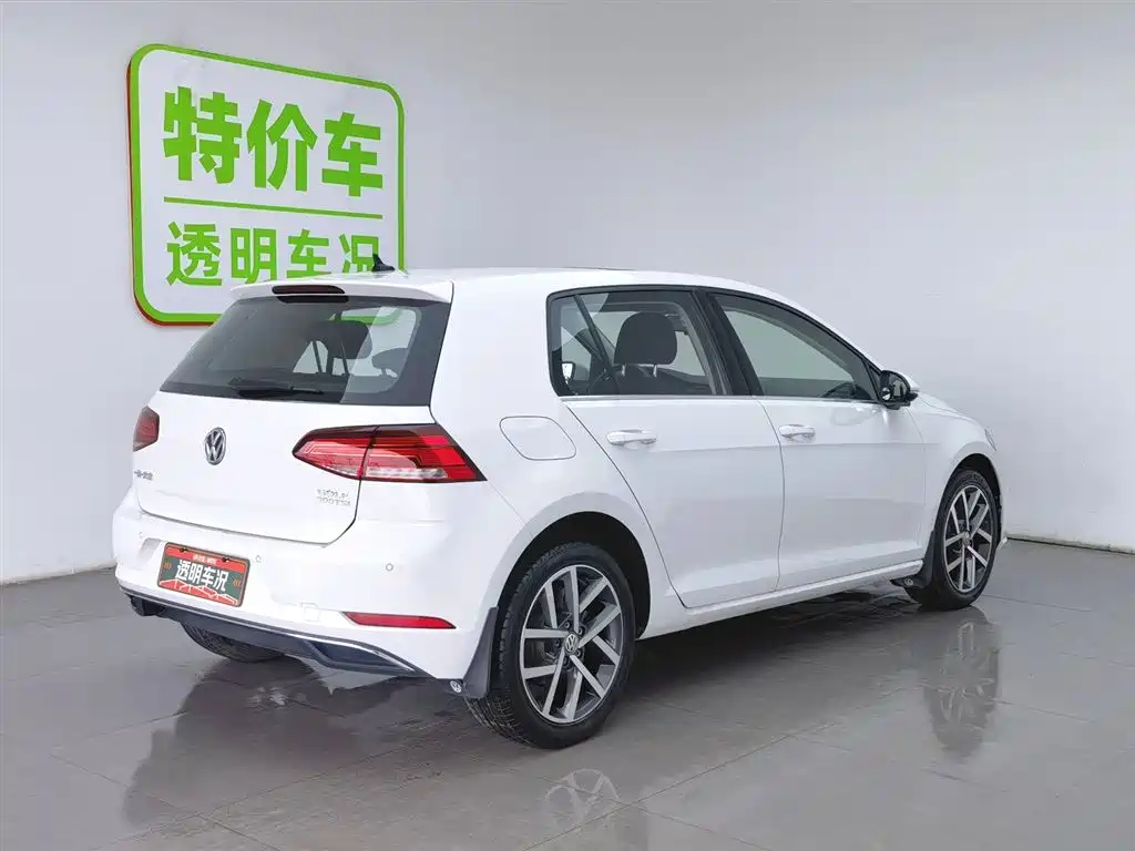 Volkswagen Golf 2020 200TSI DSG Comfort