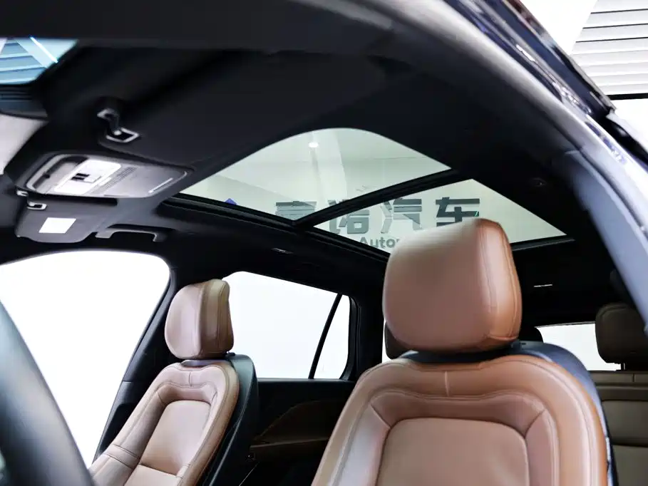 Lincoln Aviator — миниатюра 27
