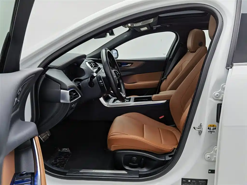 Jaguar XEL 2023 2.0T 250PS R-DYNAMIC S Sport