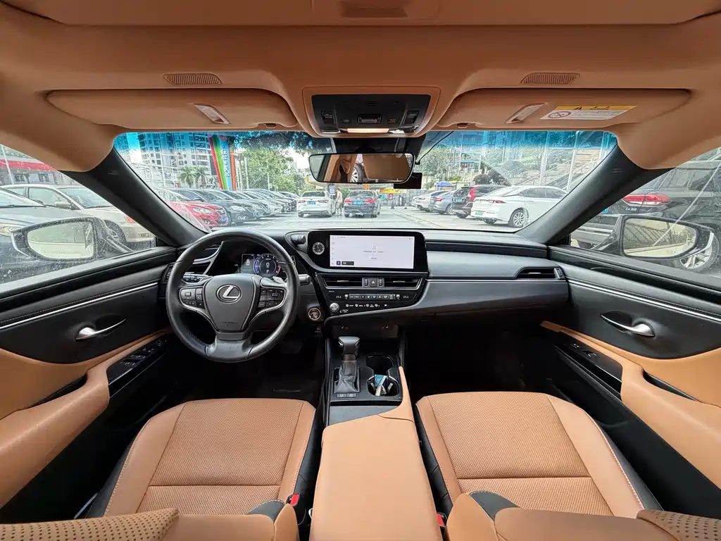 Lexus ES — миниатюра 6