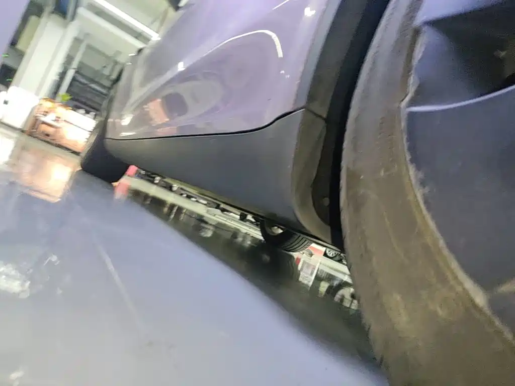 Tesla Model Y — миниатюра 22