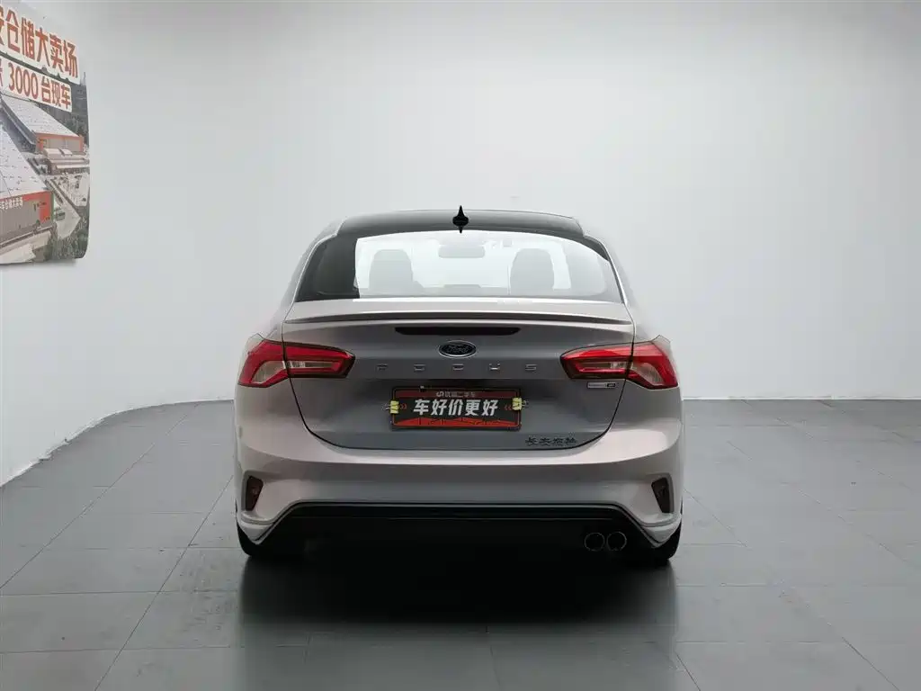 Ford Focus 2019 EcoBoost 180 AT ST Line