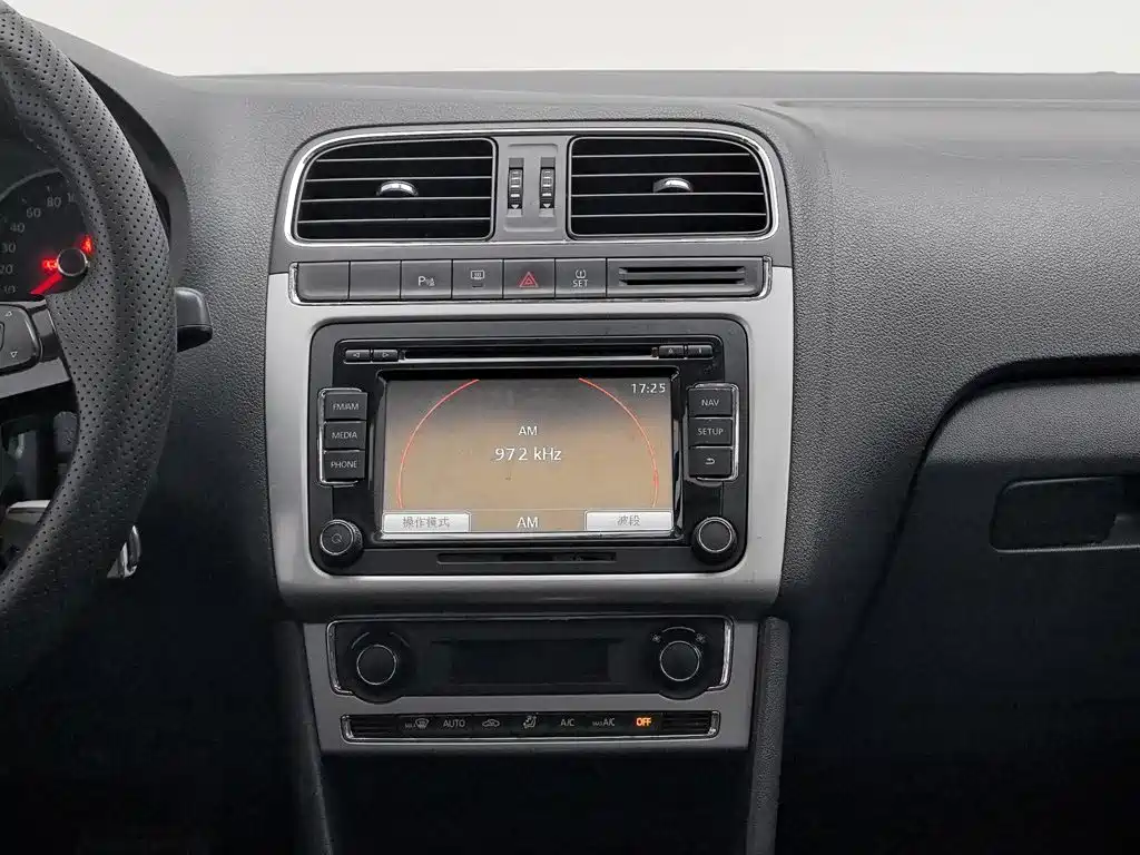 Volkswagen Polo — миниатюра 12