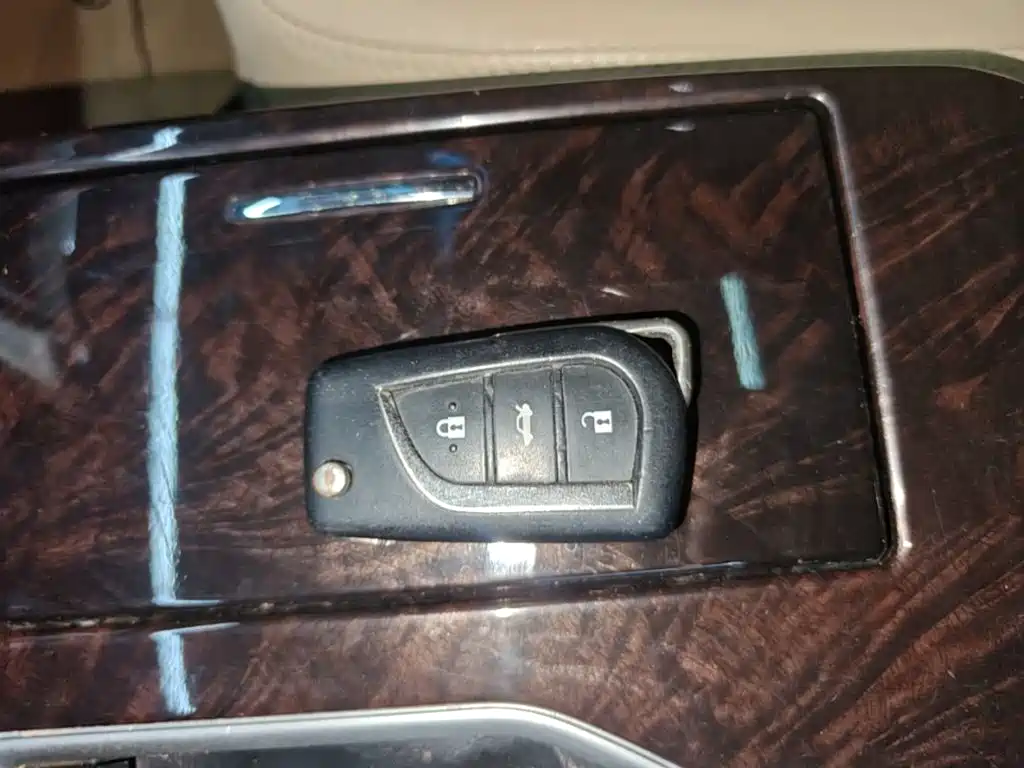 Toyota Camry — миниатюра 9