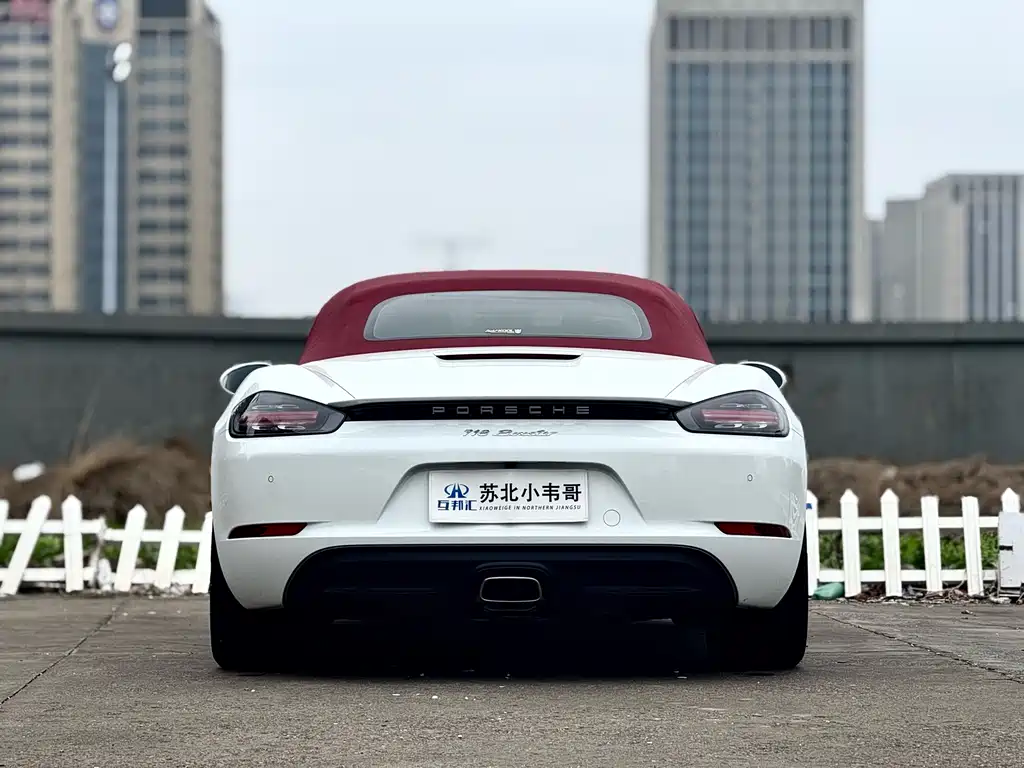 PORSCHE 718