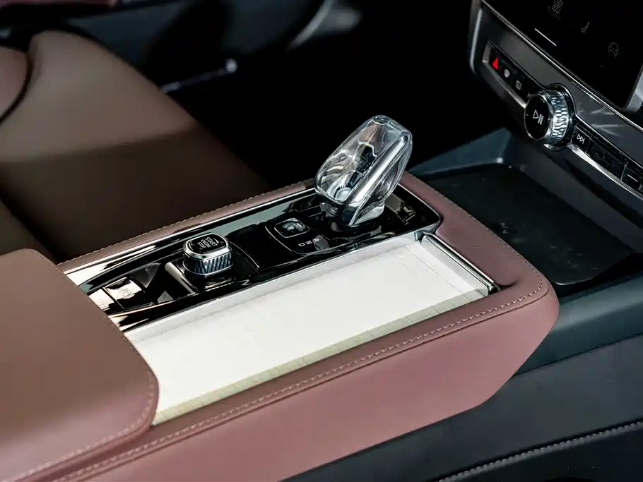 Volvo S90 — миниатюра 19