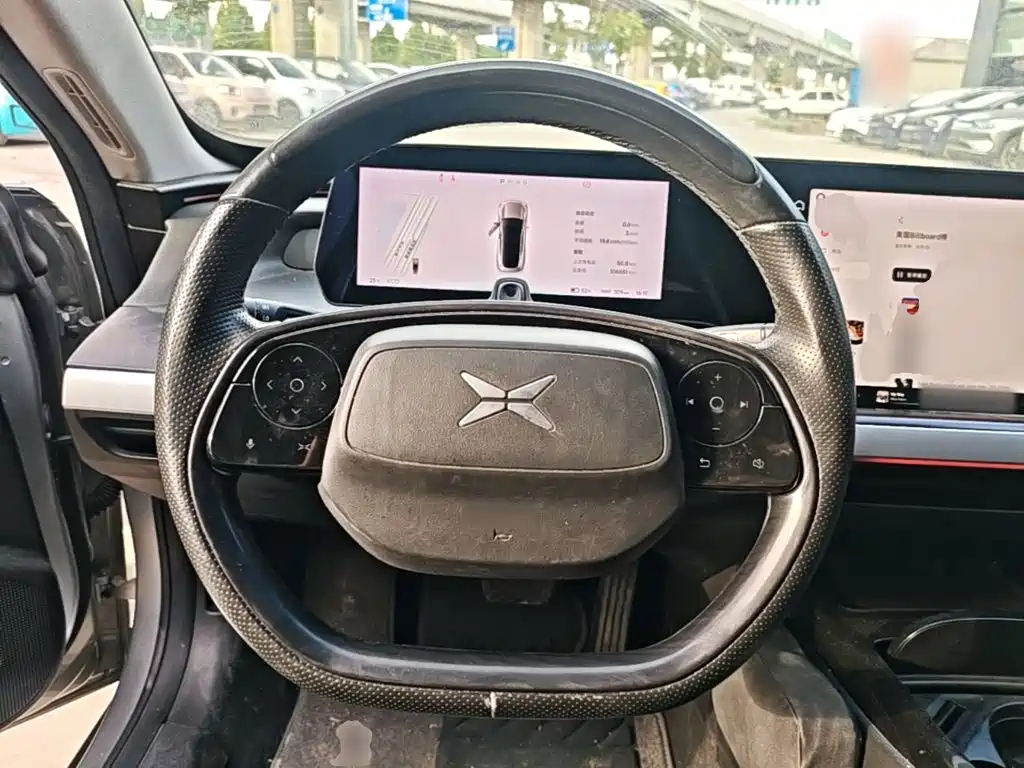 XPeng P7 — миниатюра 11