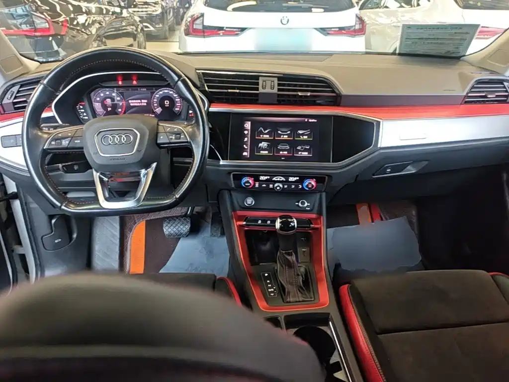 Audi Q3 — миниатюра 10