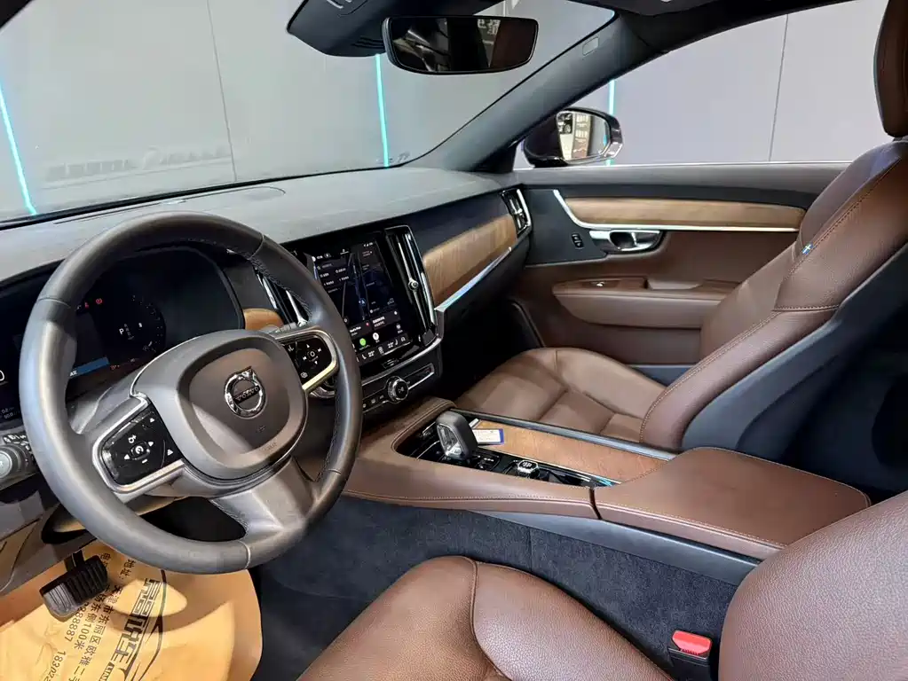 Volvo S90 — миниатюра 11