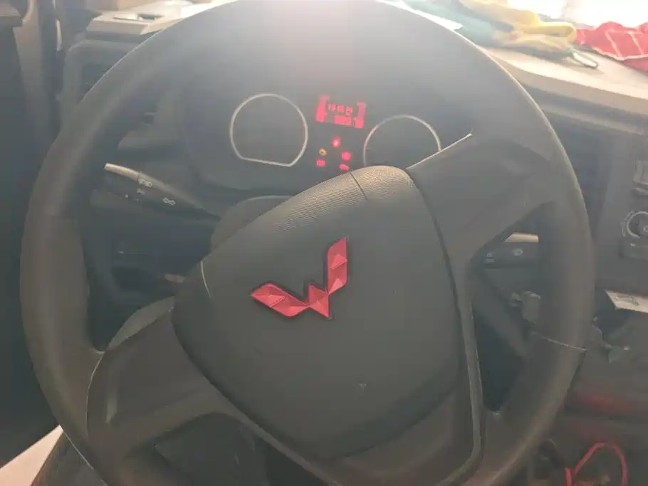 Wuling Rongguang V — миниатюра 15