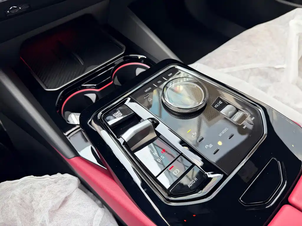 BMW 5 Series — миниатюра 14