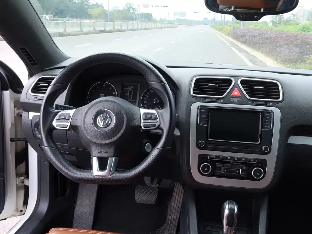 Volkswagen Scirocco 2.0TSI Million Mileage Edition, фото 3