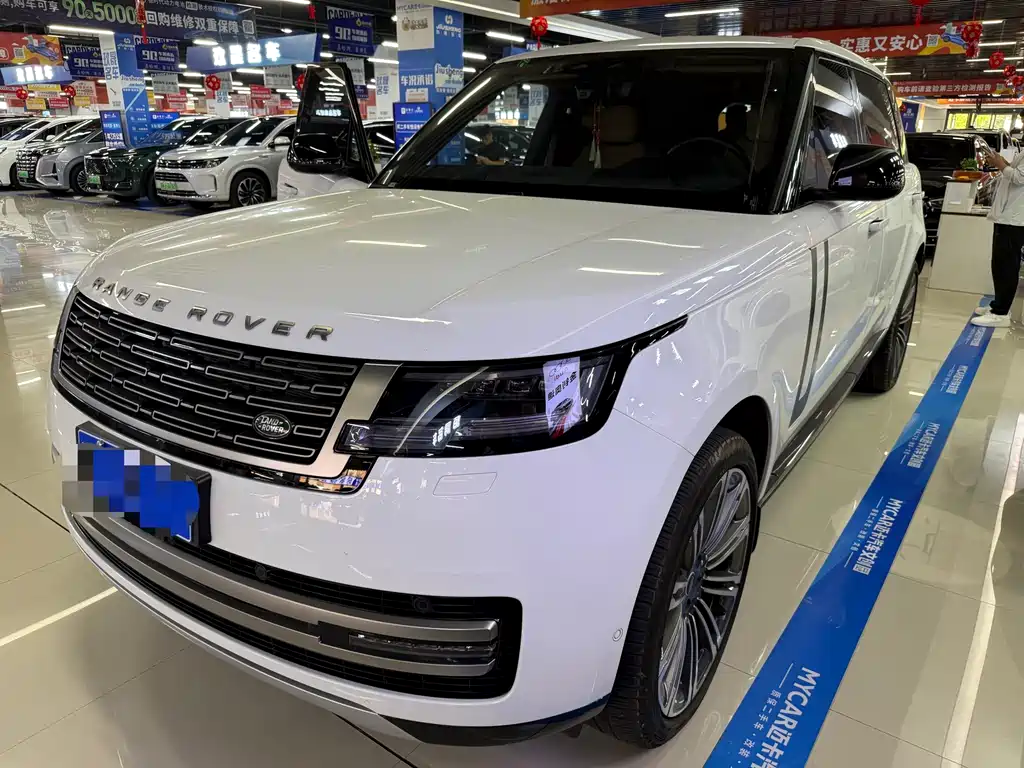 Land Rover Range Rover 2024 3.0 L6 400PS Long Wheelbase мест