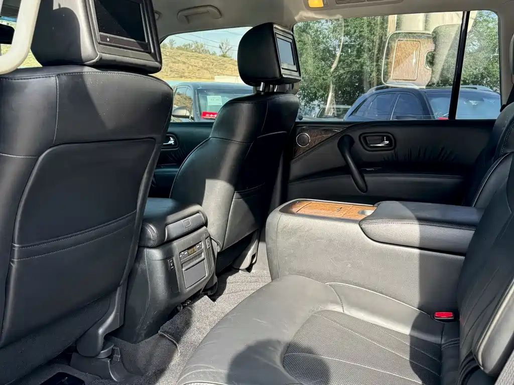 Infiniti QX80 — миниатюра 6