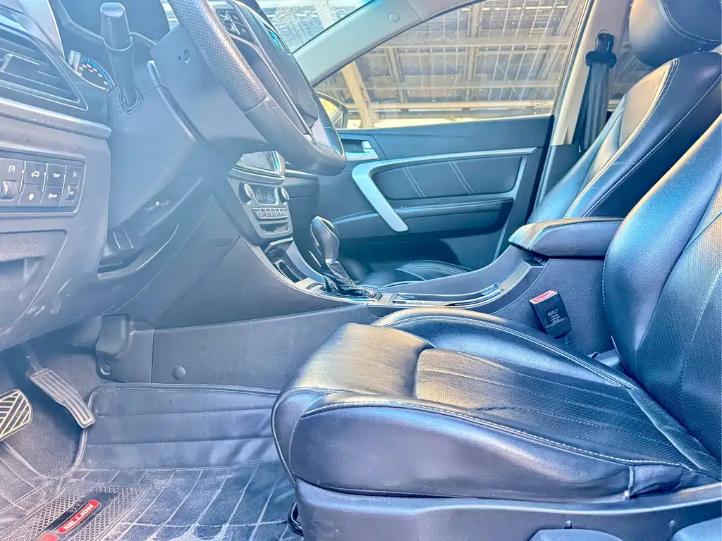 Geely Emgrand — миниатюра 11