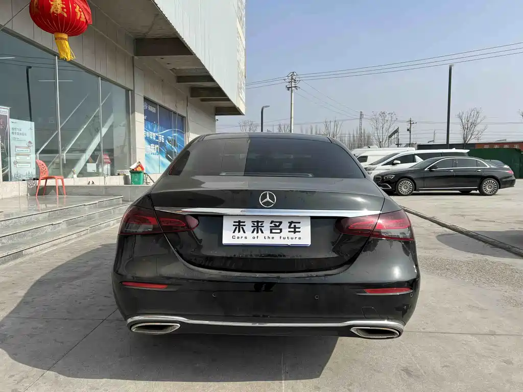 MERCEDES-BENZ E CLASS