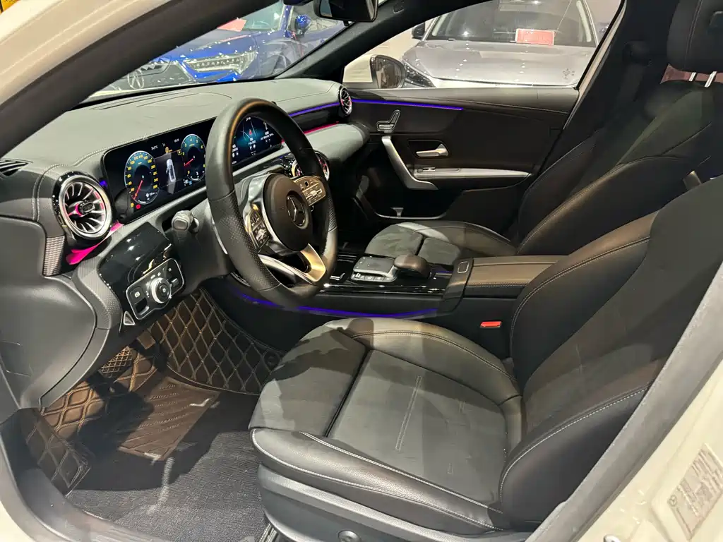 Mercedes-Benz A-Class — миниатюра 6