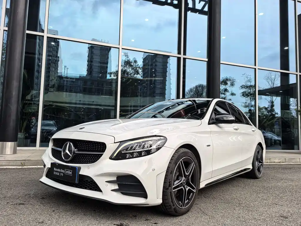 Mercedes-Benz C-Class 2021