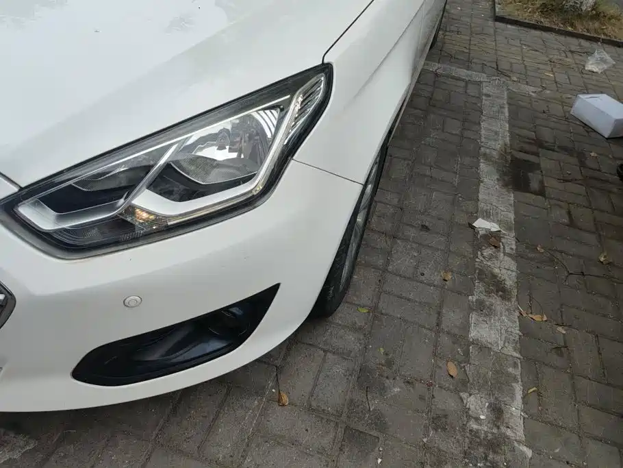 Ford Escort — миниатюра 5
