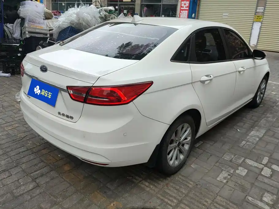 Ford Escort — миниатюра 3