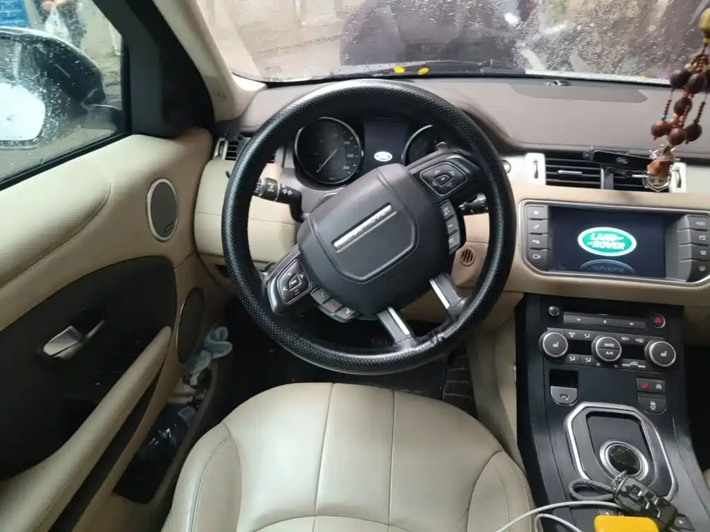 Land Rover Evoque — миниатюра 11