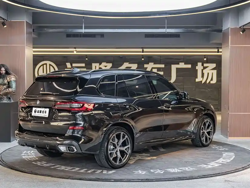 BMW X5 2022 xDrive 40Li M Sport