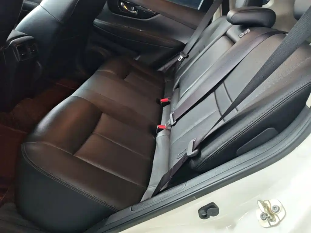 Nissan X-Trail — миниатюра 17